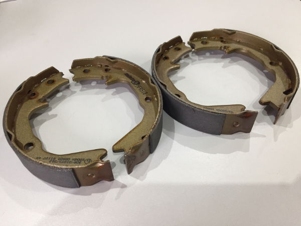 Ross Sport Handbrake Shoe Set