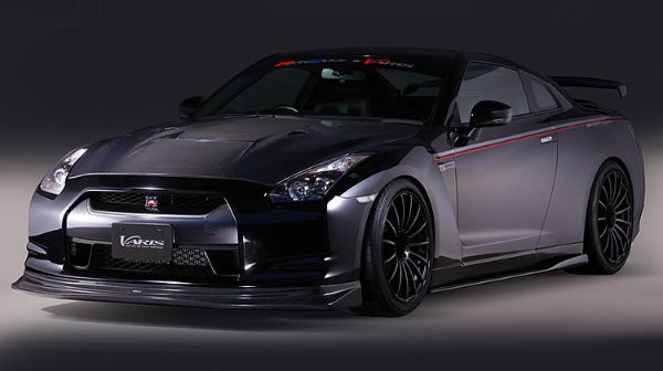 VARIS: NISSAN R35 GT-R AERO PARTS