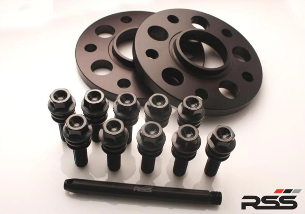 RSS: (18mm) Hubcentric Black Spacer/Black Wheel Bolts